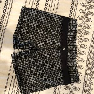 Lululemon bike shorts Size 6